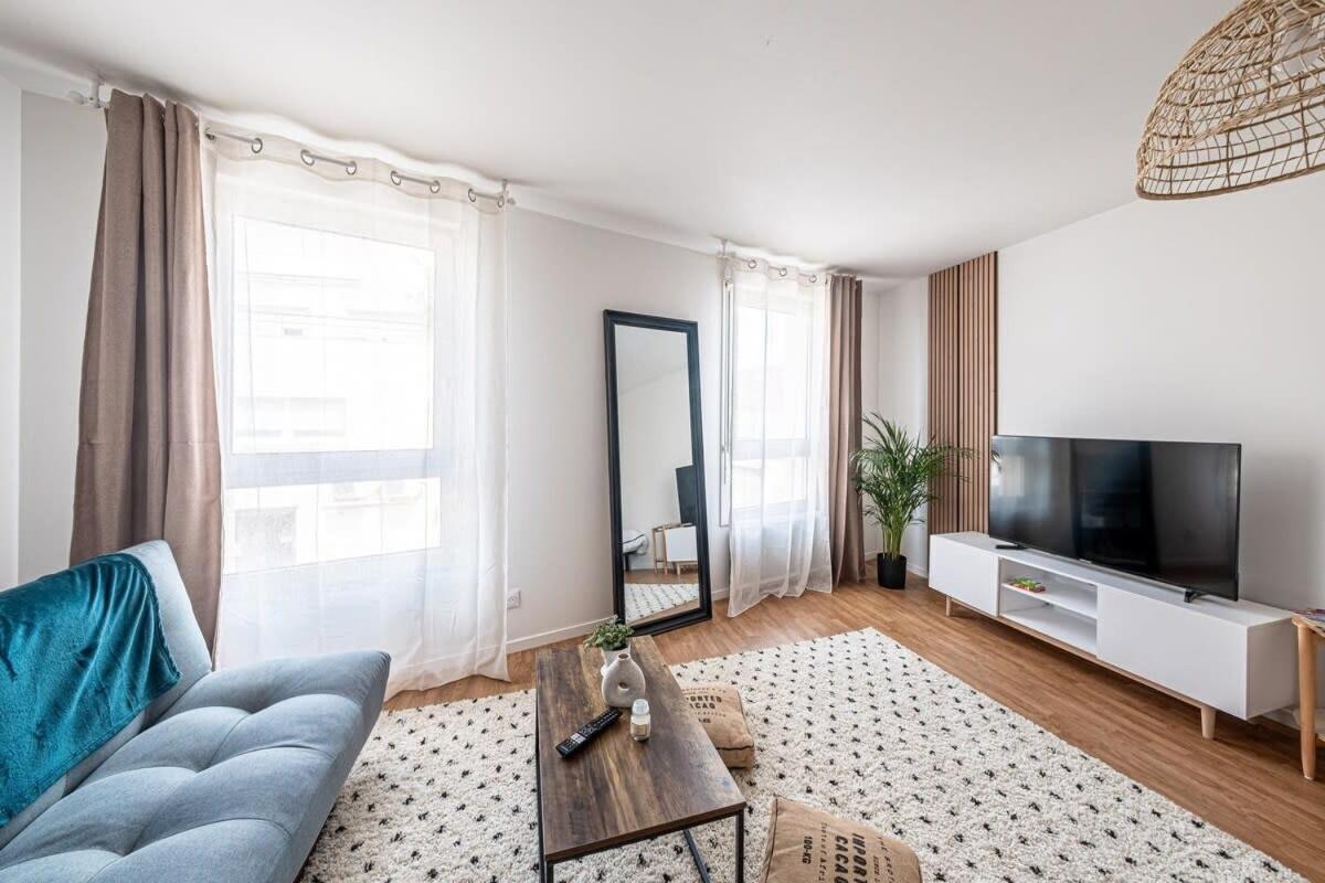 Studio Disneyland En 10 Min Paris 30 Min مونتِفرا المظهر الخارجي الصورة