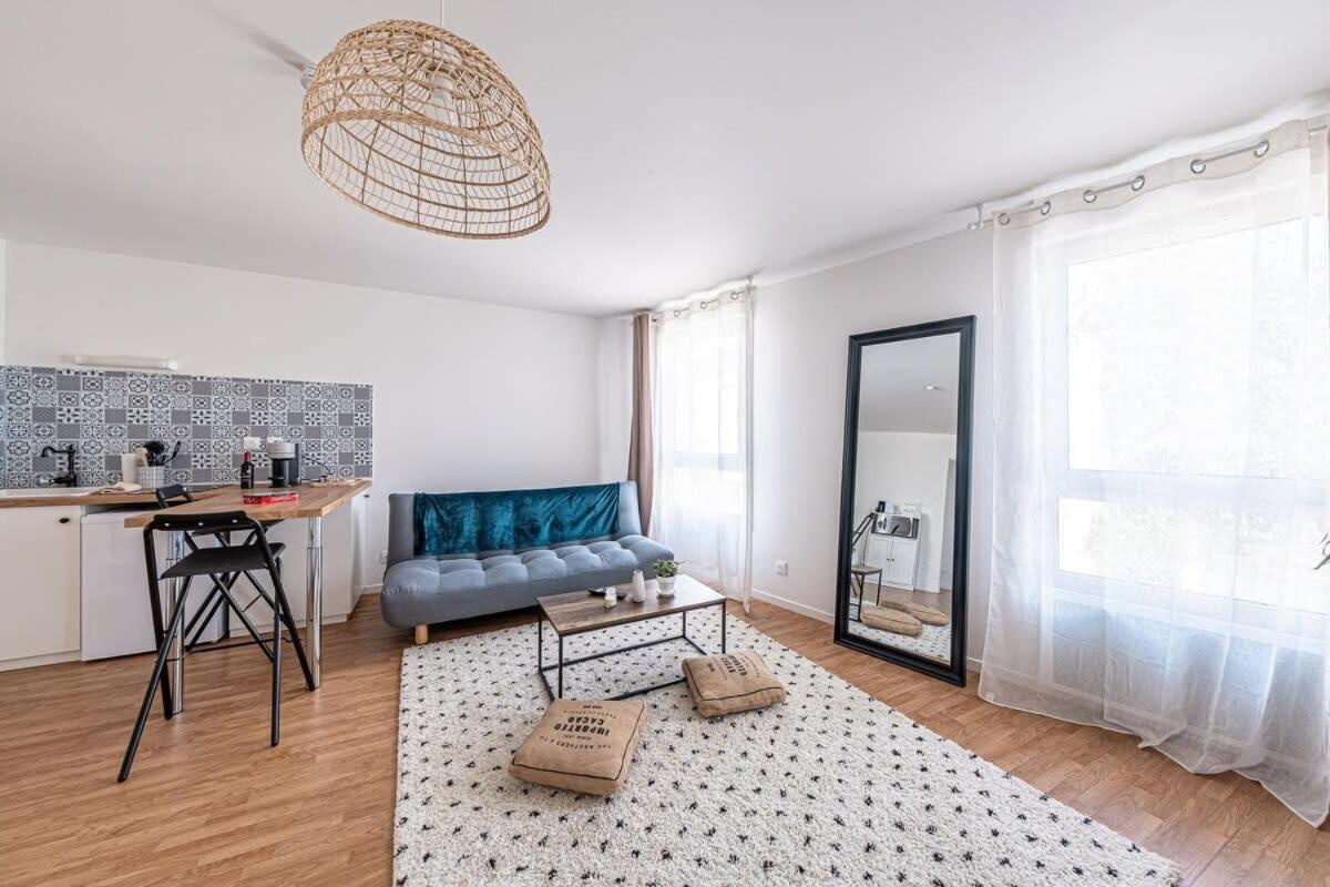 Studio Disneyland En 10 Min Paris 30 Min مونتِفرا المظهر الخارجي الصورة